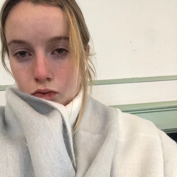 Meet your Posher, Meg - Picture 1 of 1